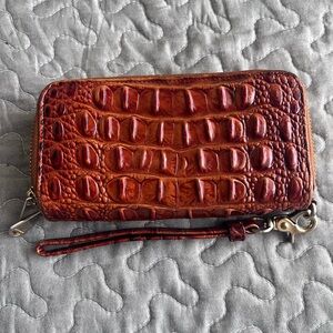 Brahmin Leather Wrislet